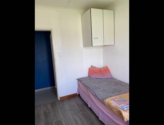 3 BEDROOM PROPERTY TO RENT IN CRYSTAL PARK